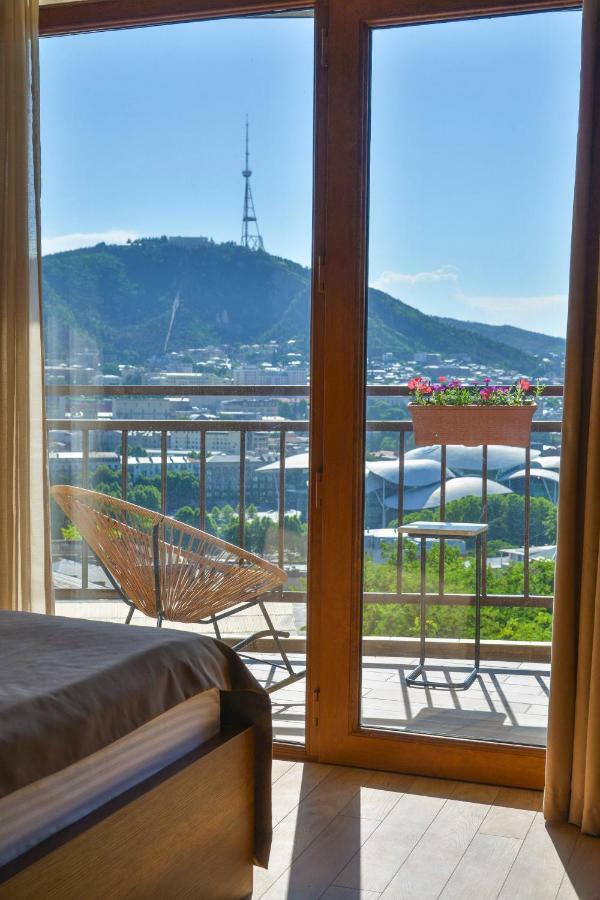 Hotel Livin Tiflis Dış mekan fotoğraf